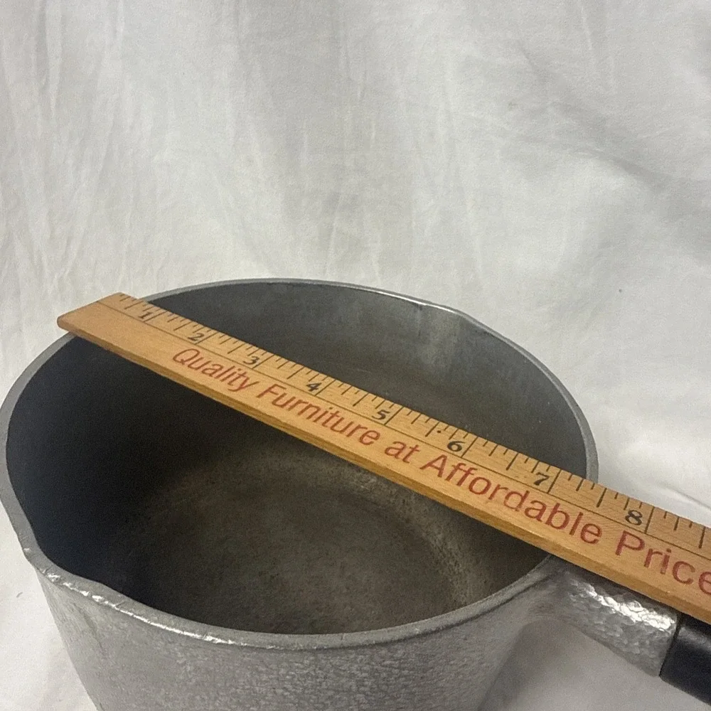 Vintage Club Aluminum Hammercraft 2-3 Qt Saucepan w Lid Wood Handle Mid Century